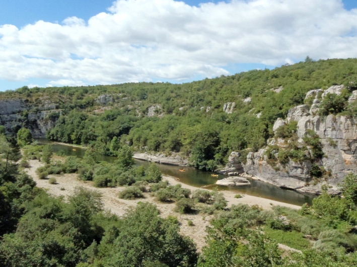 Village Camps International Summer Camp Ard&egrave;che, France 2019-07-26 https://www.villagecamps.com/journals_admin/images/291-9-July 18 01520110718.jpg